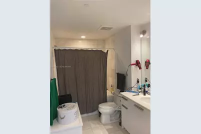 1060 Brickell Ave #1713, Miami, FL 33131 - Photo 12