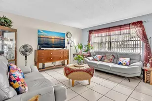 11492 NW 43rd St, Coral Springs, FL 33065 - Photo 4