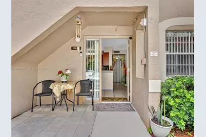 11492 NW 43rd St #11492, Coral Springs, FL 33065 - Photo 2