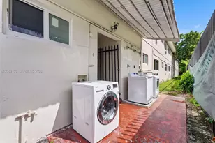 60 NW 79th St, Miami, FL 33150 - Photo 18