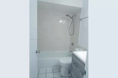 4705 SE 4th Pl #5, Cape Coral, FL 33904 - Photo 8