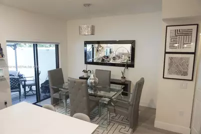 10589 W 32nd Ln, Hialeah Gardens, FL 33018 - Photo 10