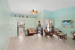 527 SE 21st Dr, Homestead, FL 33033 - Photo 6