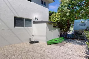 3558 SW 26th St, Miami, FL 33133 - Photo 38
