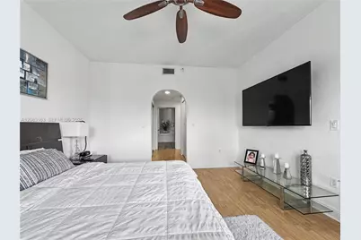 10700 NW 66th St #513, Doral, FL 33178 - Photo 18