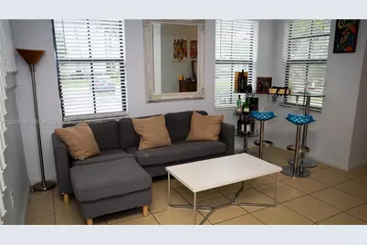 116 NW Path #8860, Doral, FL 33178 - Photo 10