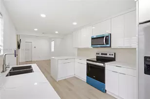 1260 NE 155th St, North Miami Beach, FL 33162 - Photo 6