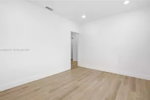 1260 NE 155th St, North Miami Beach, FL 33162 - Photo 18