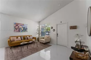 840 Falling Water Rd, Weston, FL 33326 - Photo 4