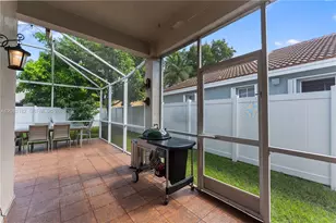 840 Falling Water Rd, Weston, FL 33326 - Photo 22