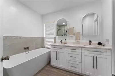 840 Falling Water Rd #840, Weston, FL 33326 - Photo 18