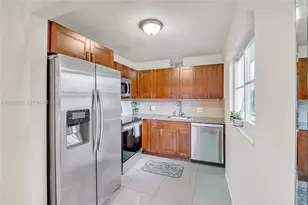 150 SW 134th Way, Pembroke Pines, FL 33027 - Photo 4