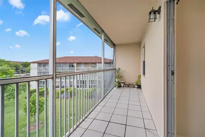 150 SW 134th Way #304R, Pembroke Pines, FL 33027 - Photo 16
