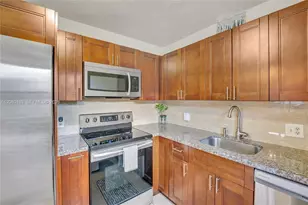 150 SW 134th Way, Pembroke Pines, FL 33027 - Photo 1