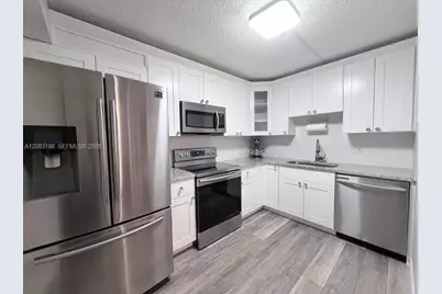 900 NE 195th St #703, Miami, FL 33179 - Photo 6