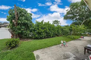 11041 NW 39th St, Coral Springs, FL 33065 - Photo 20