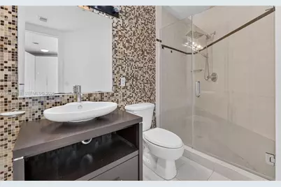 480 NE 30th St #2201, Miami, FL 33137 - Photo 8