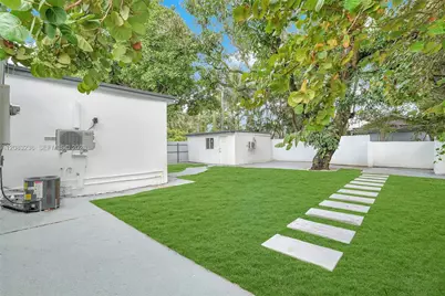 250 NW 45th St #2, Miami, FL 33127 - Photo 44