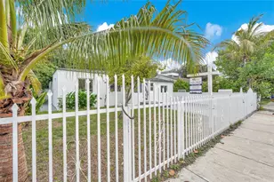 250 NW 45th St, Miami, FL 33127 - Photo 38