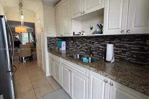 3922 NE 166th St, North Miami Beach, FL 33160 - Photo 36