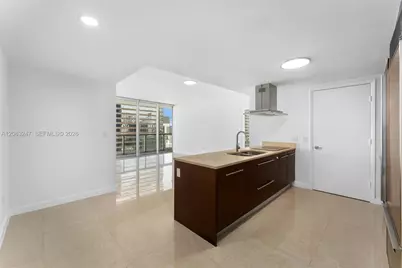 495 Brickell Ave #1811, Miami, FL 33131 - Photo 2