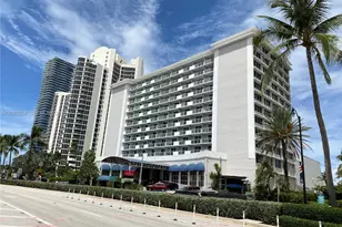 19201 Collins Ave, Sunny Isles Beach, FL 33160 - Photo 10