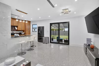 20310 NE 14th Ave, Miami, FL 33179 - Photo 4