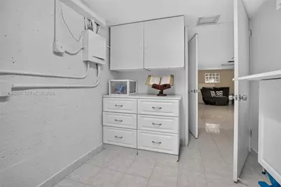 20310 NE 14th Ave, Miami, FL 33179 - Photo 38