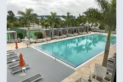 6453 NW 102nd Path #301, Doral, FL 33178 - Photo 26