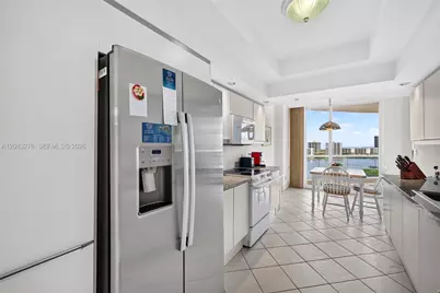 7000 Island Blvd #2406, Aventura, FL 33160 - Photo 14