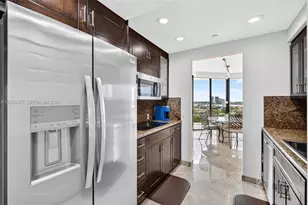 2800 Island Blvd, Aventura, FL 33160 - Photo 20