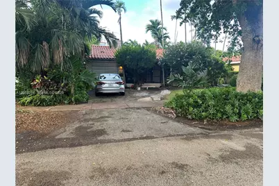 123 Sarto Ave, Coral Gables, FL 33134 - Photo 2