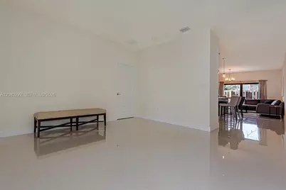 7809 NW 104th Ave #7, Doral, FL 33178 - Photo 6