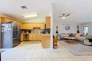 4271 NW 20th Ave, Oakland Park, FL 33309 - Photo 16