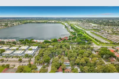 4271 NW 20th Ave, Oakland Park, FL 33309 - Photo 36