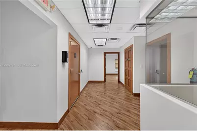3042 NW 82nd Ave, Doral, FL 33122 - Photo 22