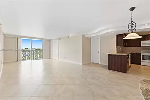 13155 Ixora Ct, North Miami, FL 33181 - Photo 1