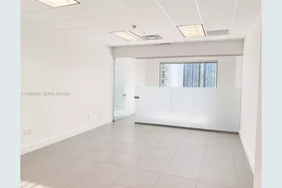 175 SW 7th St #1809, Miami, FL 33130 - Photo 2