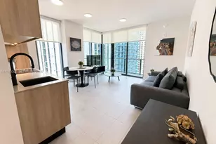 121 NE 5th St, Miami, FL 33132 - Photo 2