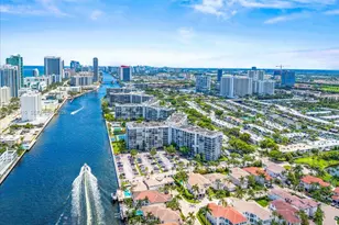 800 Parkview Dr, Hallandale Beach, FL 33009 - Photo 14
