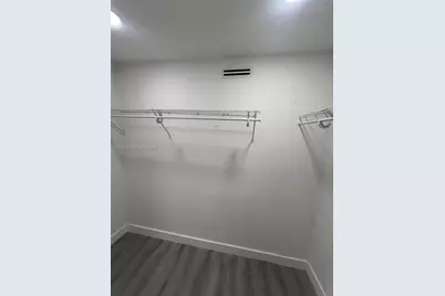 30 SE 4th Ave #106, Hallandale Beach, FL 33009 - Photo 10