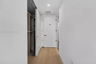 2200 Brickell Ave, Miami, FL 33129 - Photo 16