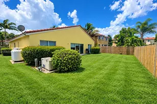 1738 SW 108th Way, Davie, FL 33324 - Photo 14