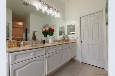 2016 Schooner Ln, Weston, FL 33327 - Photo 12