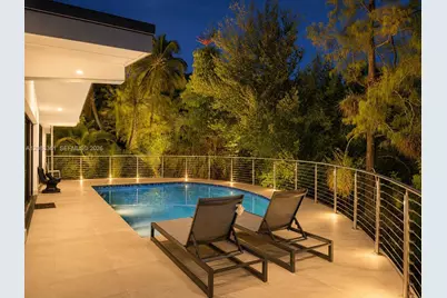 6025 SW 72nd Avenue, Miami, FL 33143 - Photo 2