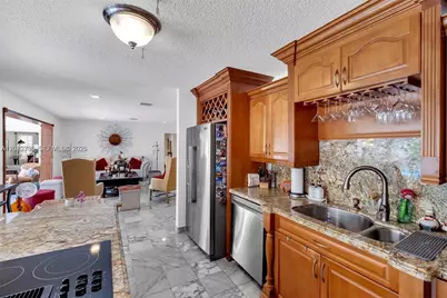 7080 SW 98th Ave, Miami, FL 33173 - Photo 28