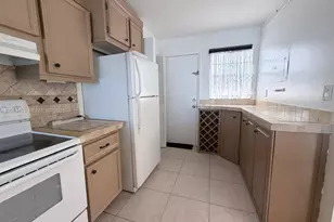1780 NE 191st St, Miami, FL 33179 - Photo 10