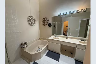 7705 Highlands Cir, Margate, FL 33063 - Photo 22