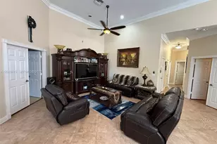 7705 Highlands Cir, Margate, FL 33063 - Photo 12