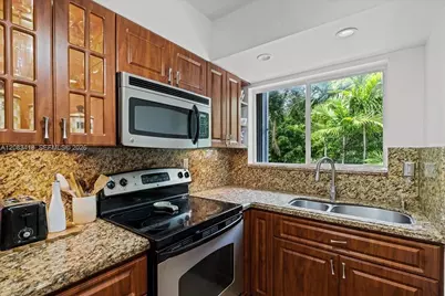 1914 SW 17th Ave #24, Miami, FL 33145 - Photo 10
